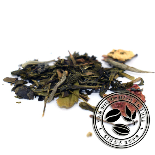 Groene thee met aardbei en ananas.