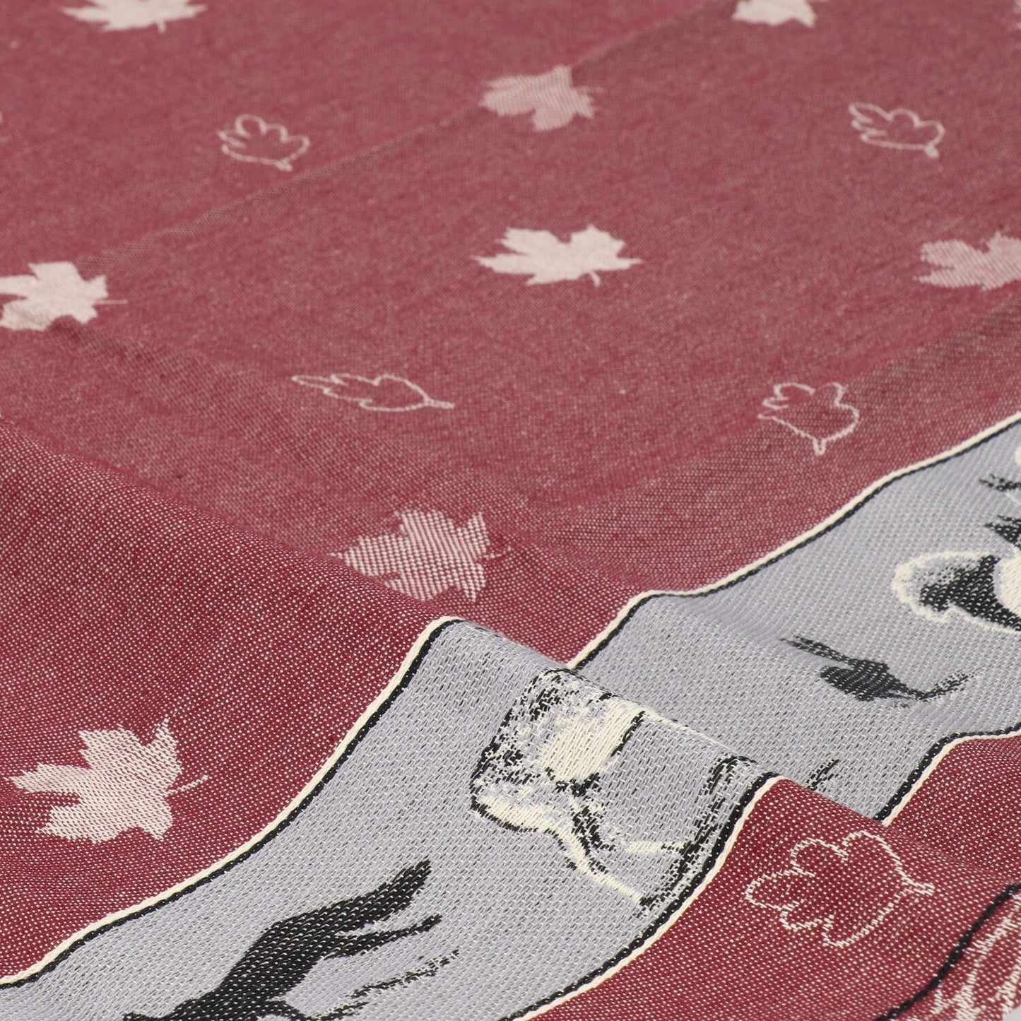 Theedoek Forest Animals Burgundy GOTS
